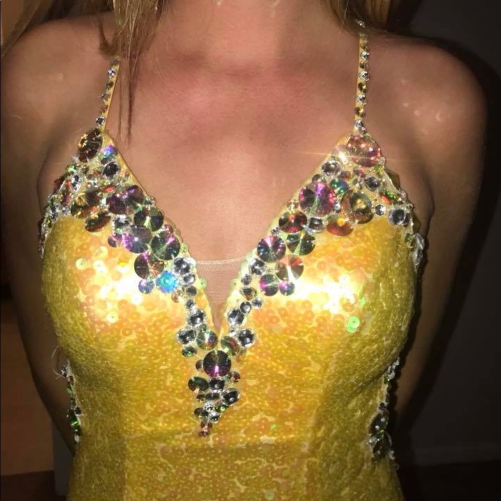 blush-prom-dress-gem